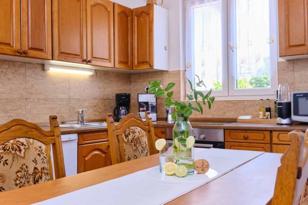 Apartments Antares Mali Lošinj Buitenkant foto