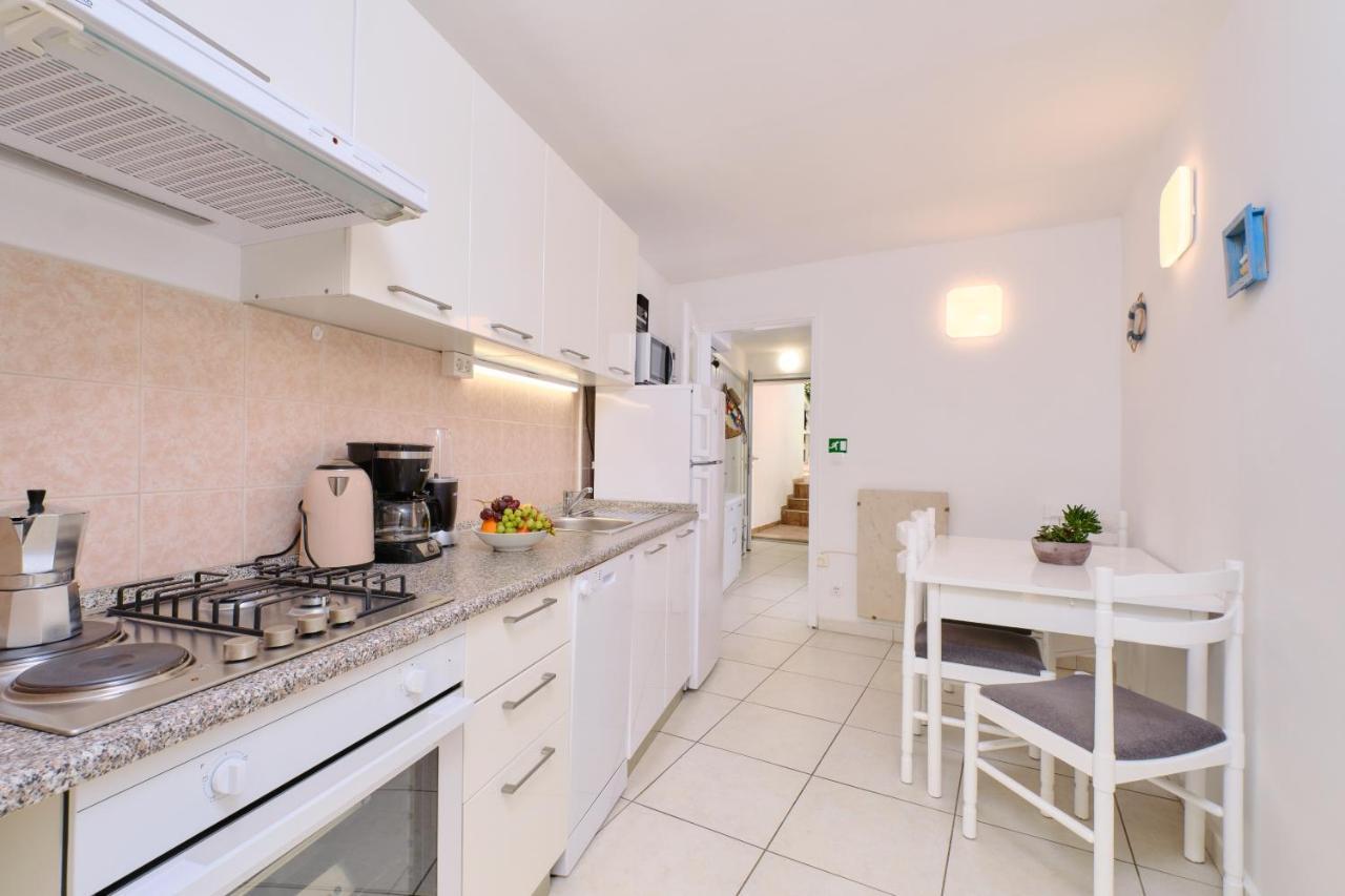 Apartments Antares Mali Lošinj Buitenkant foto