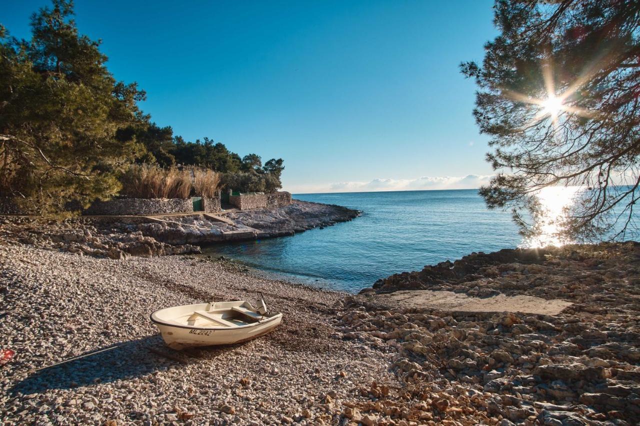 Apartments Antares Mali Lošinj Buitenkant foto
